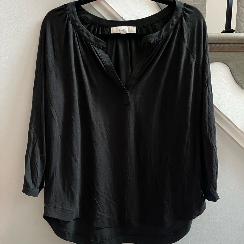 Loft Black Opaque Billow Sleeve Casual Work Blouse sz M EUC